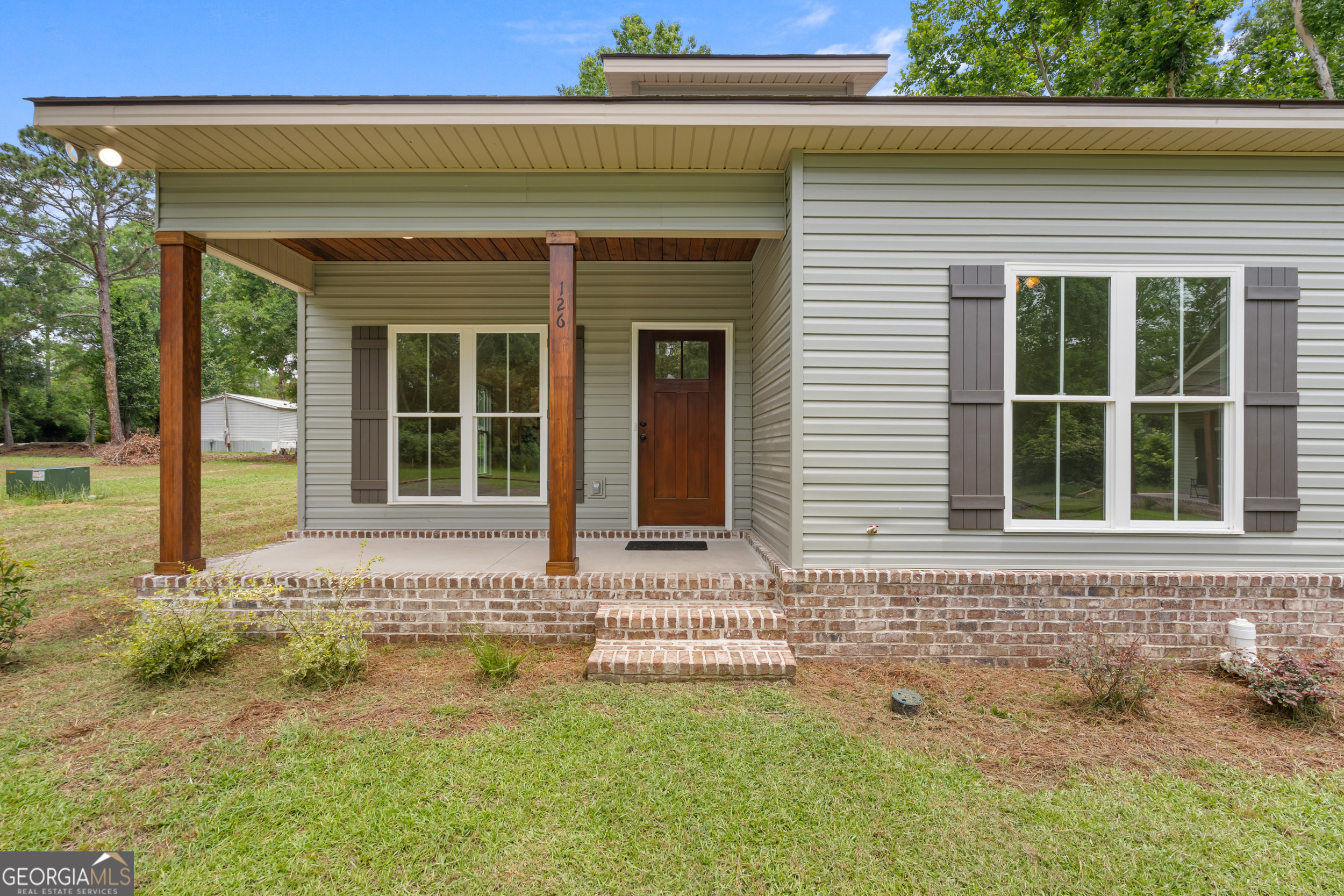 126 Woods Avenue