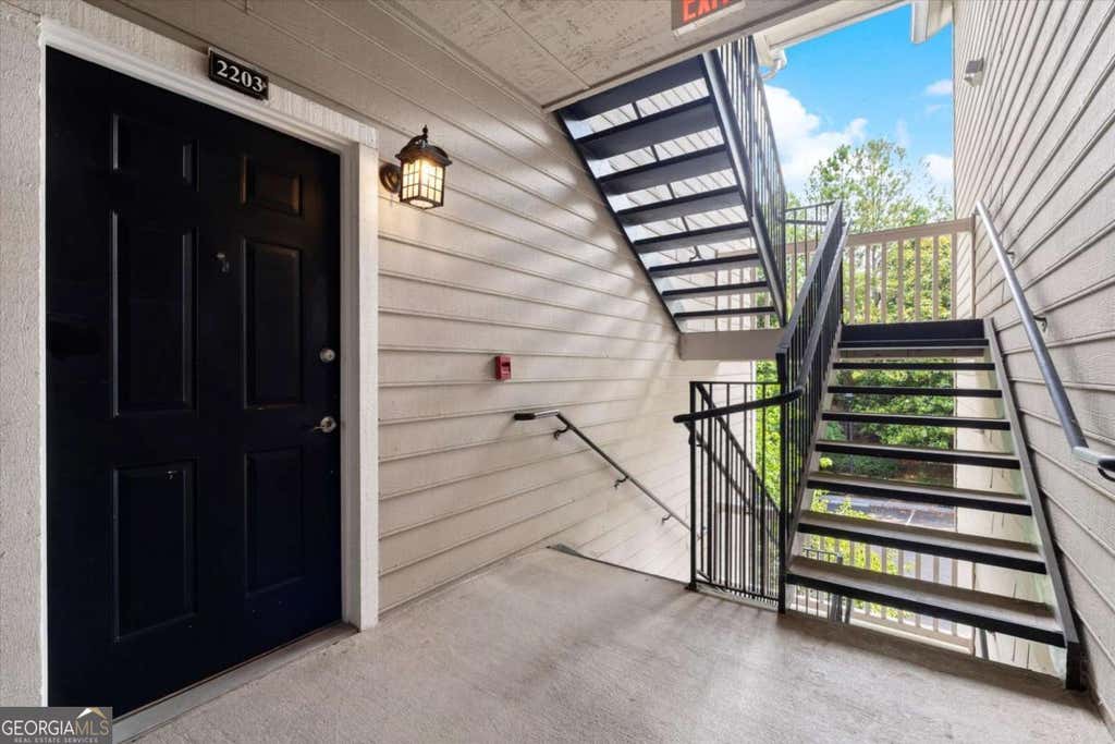 Photo of 1250 Parkwood Circle SE #2203, Atlanta, GA 30339 (MLS # 10802732)