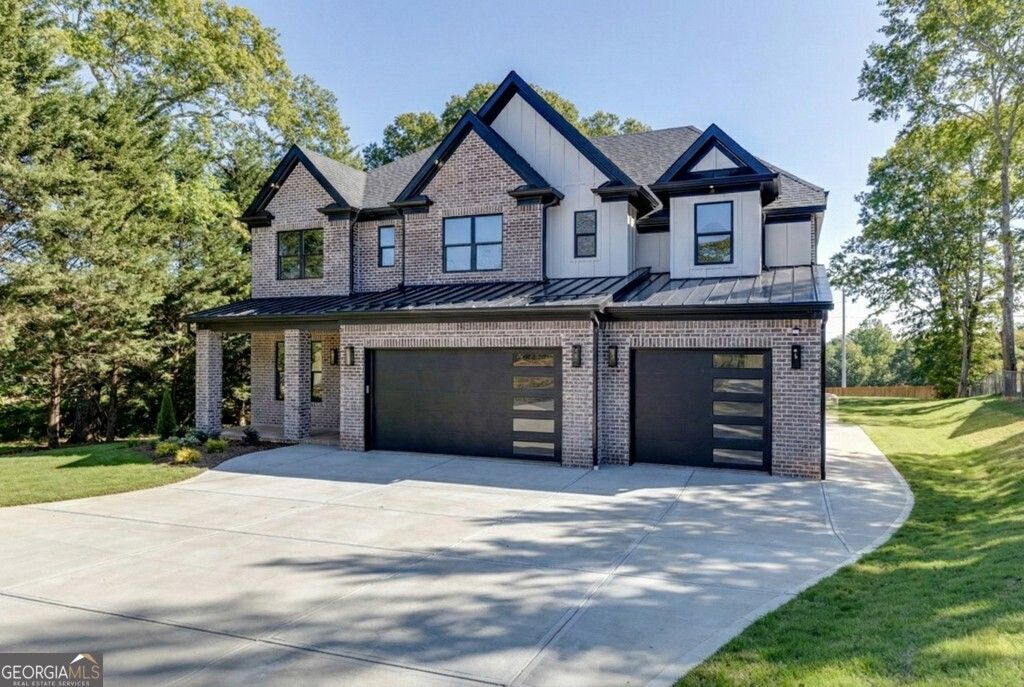 Photo of 2739 South Waterworks Drive, Buford, GA 30519 (MLS # 10681578)