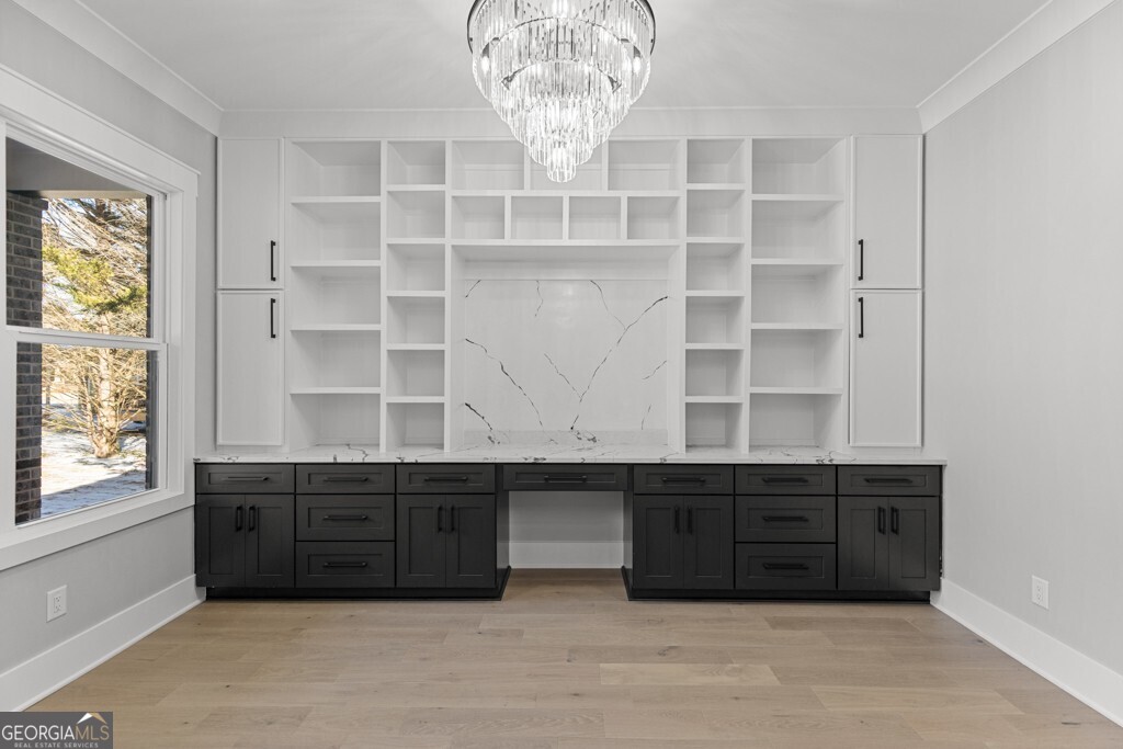 2739 South Waterworks DR