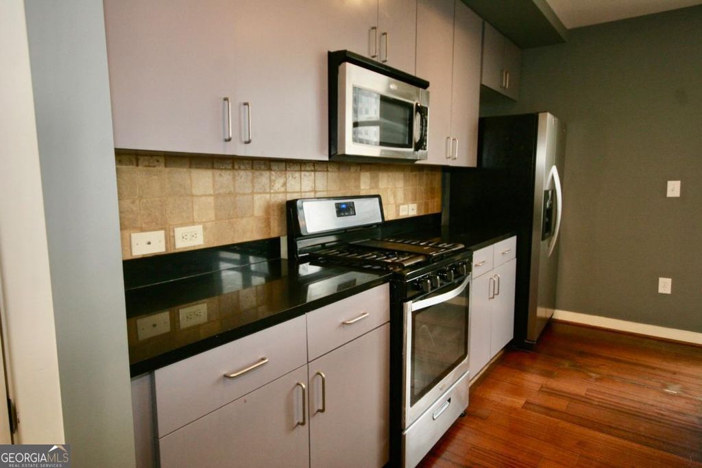 Photo of 565 Peachtree Street NE #1404, Atlanta, GA 30308 (MLS # 10666734)