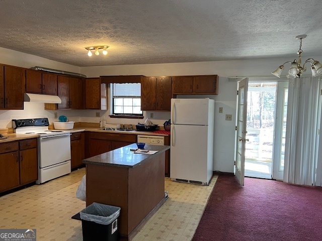 506 Carlton DR