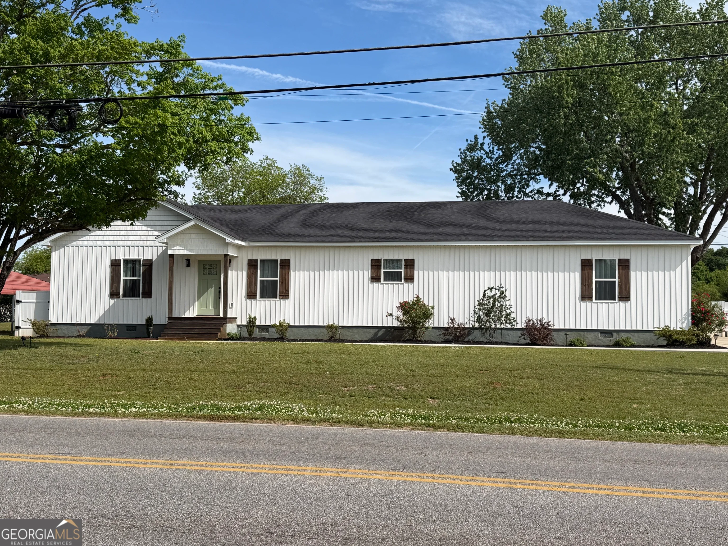 202 E County Road