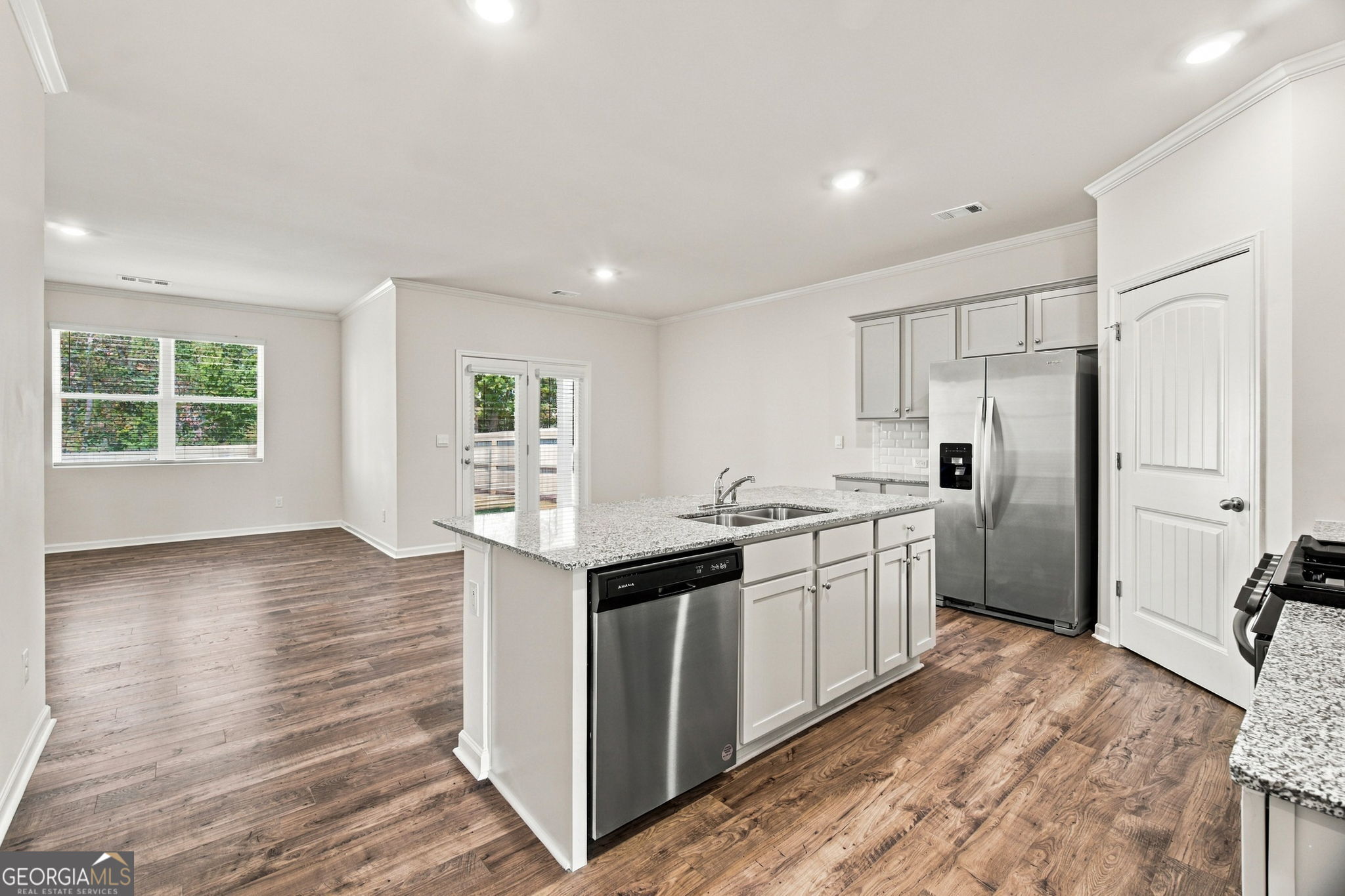 380 Barnwood LN