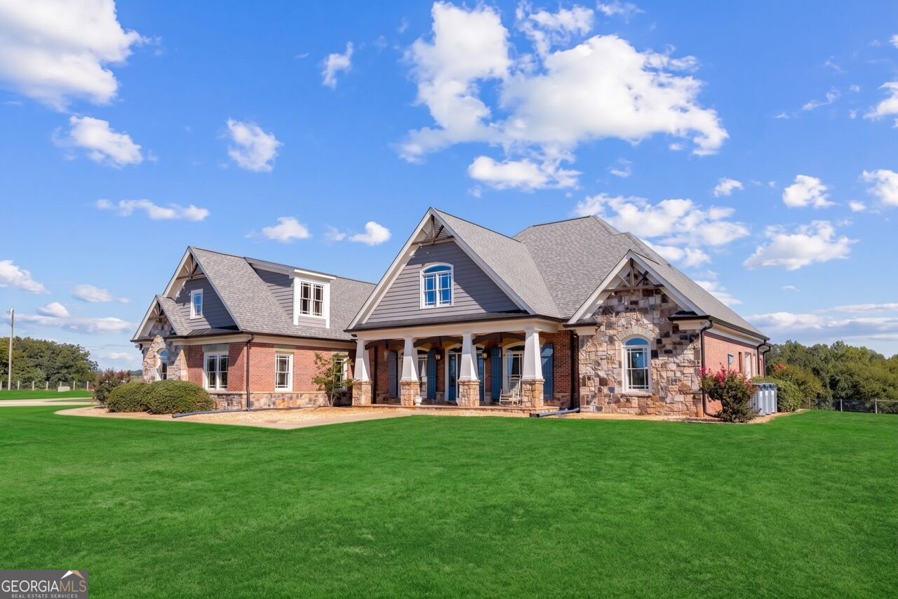 1051 Gresham RD