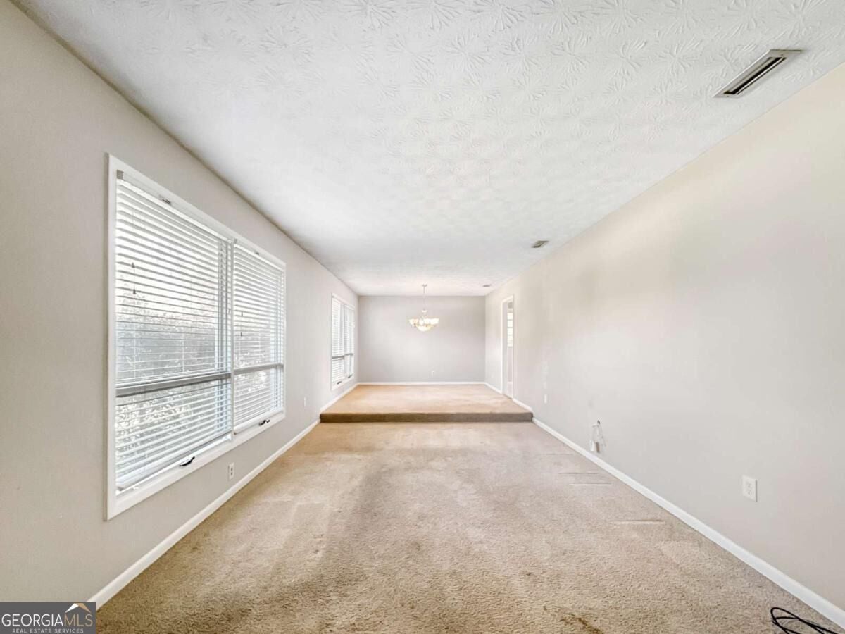 5011 Peachtree ST