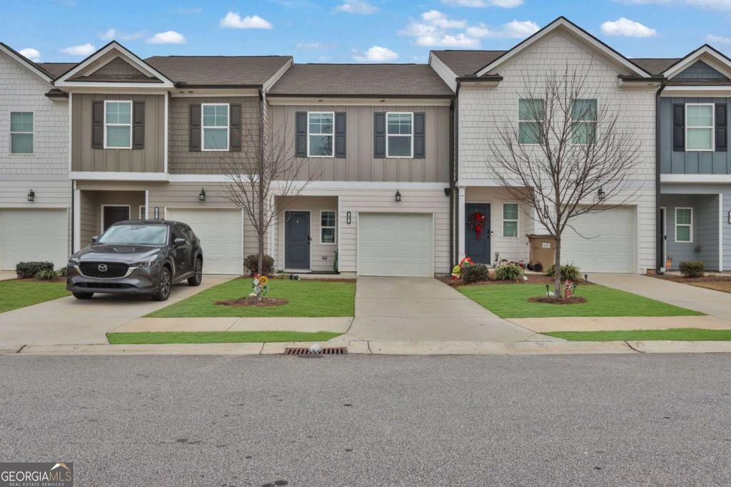 Photo of 59 Regent Park Park, Hoschton, GA 30548 (MLS # 10670719)