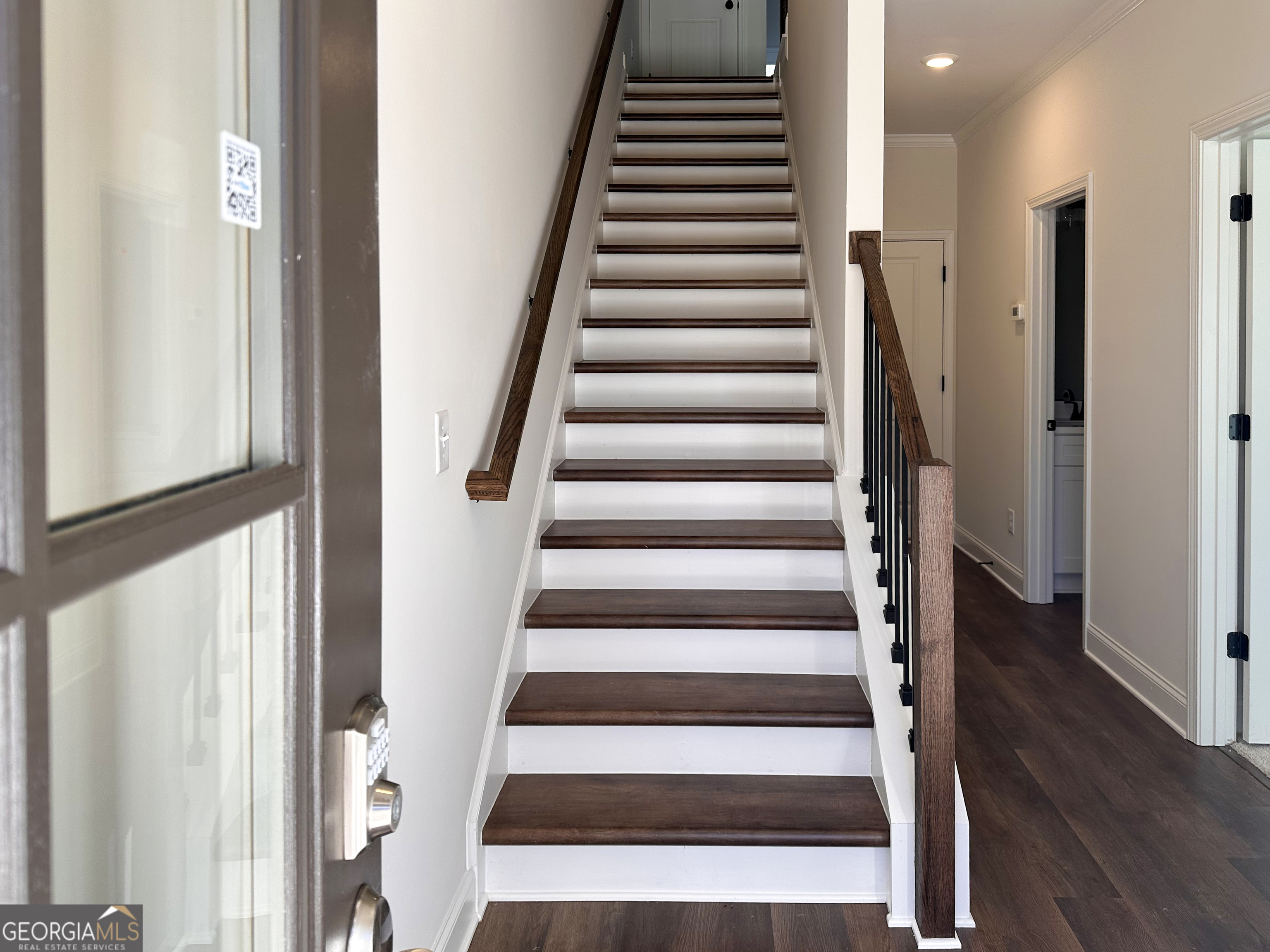 818 Glennferry Bend SW