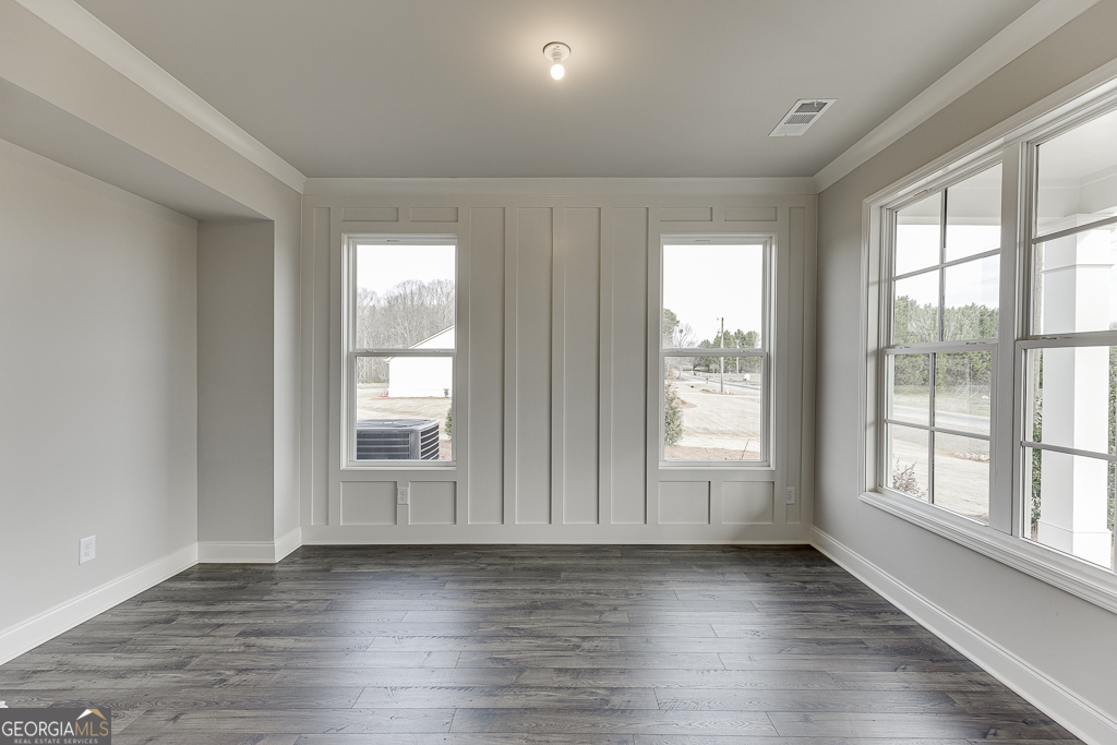 8935 Claude Martin DR