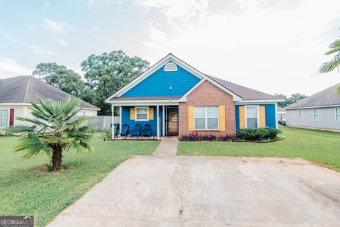 Photo of 305 Strawbridge Lane, Bonaire, GA 31005 (MLS # 10587156)