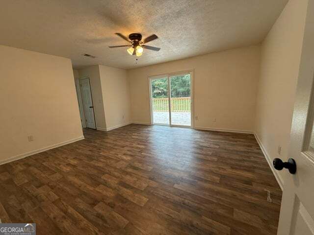 6567 Oakwood DR