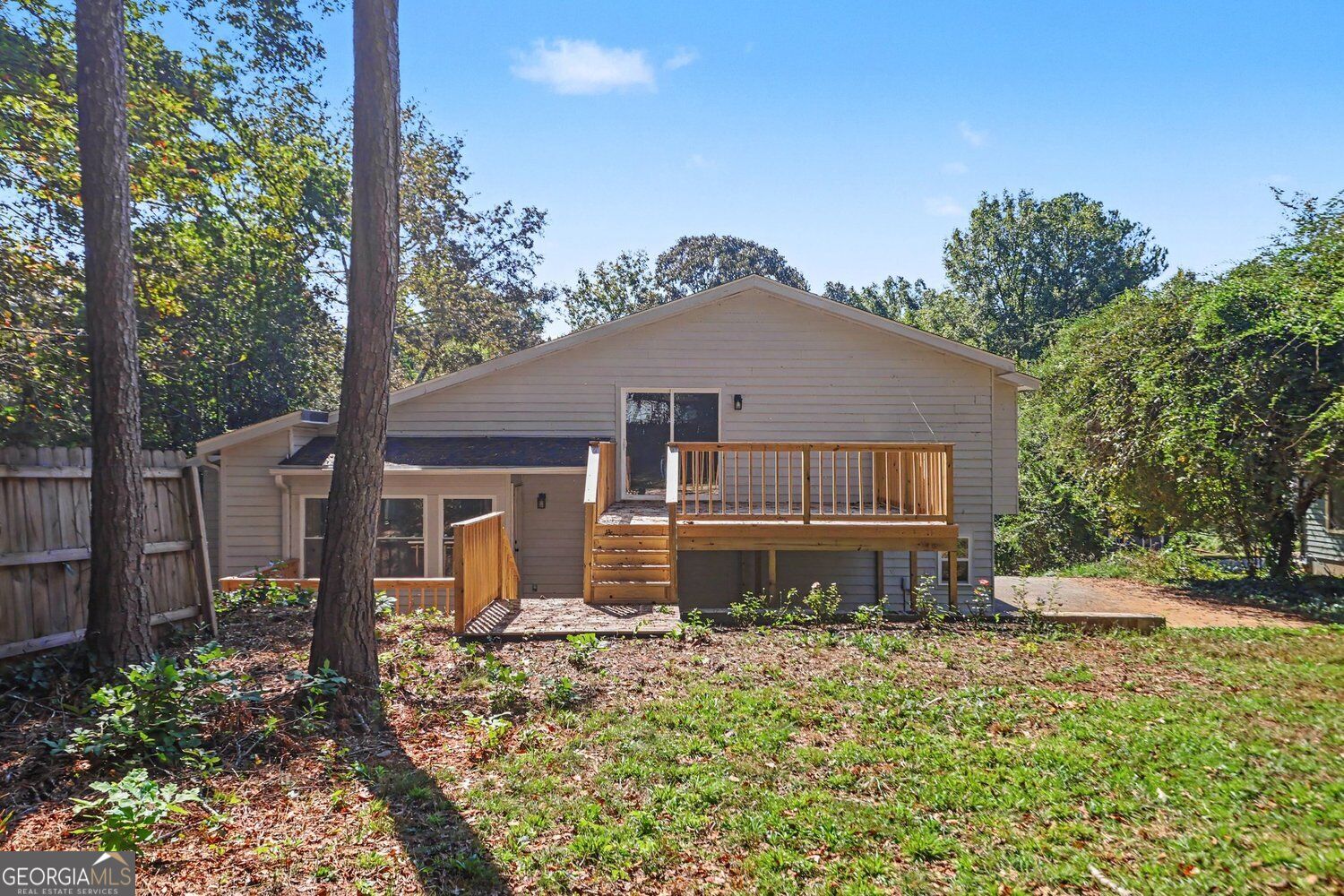 6567 Oakwood DR