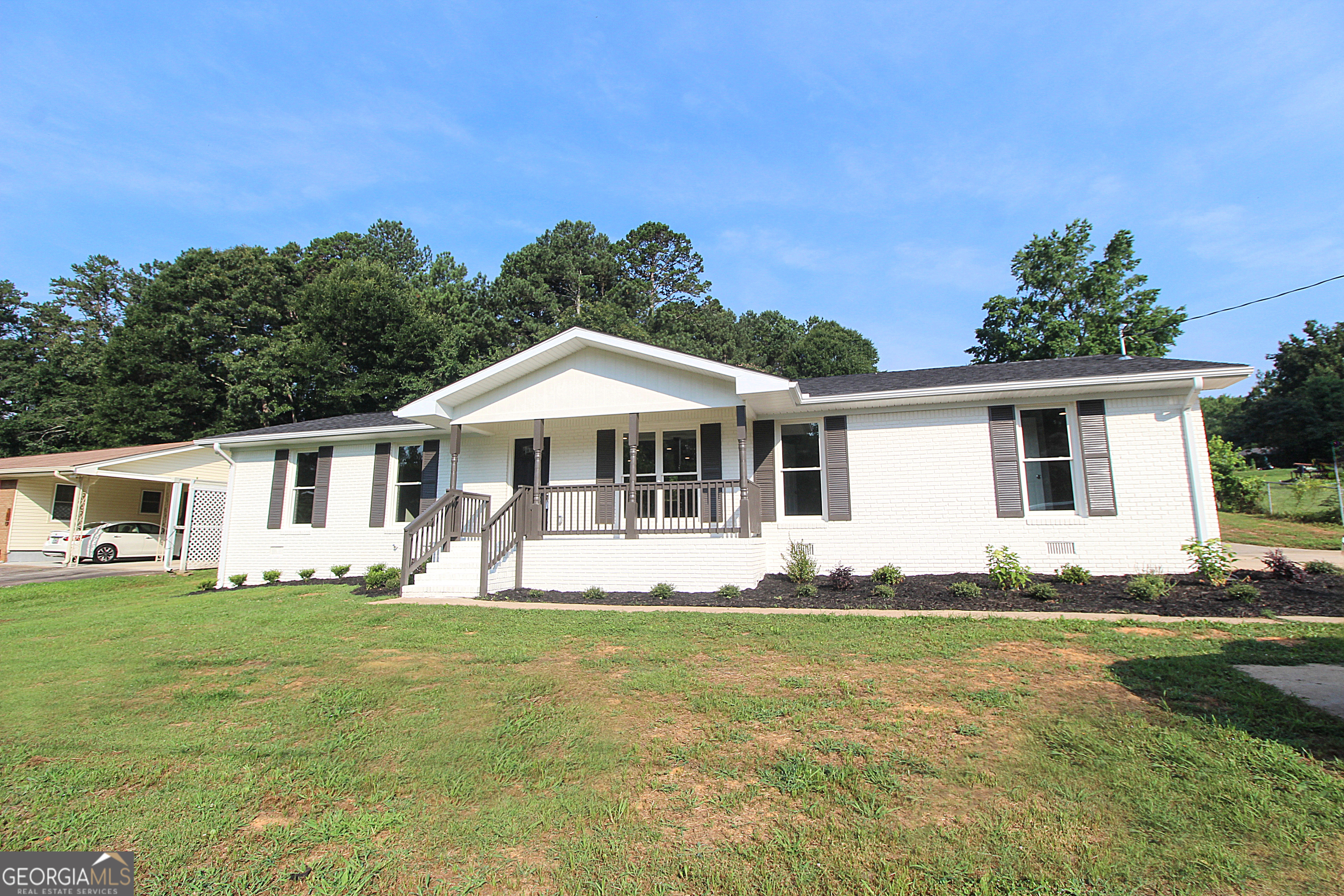 413 Spring Village Rd SE
