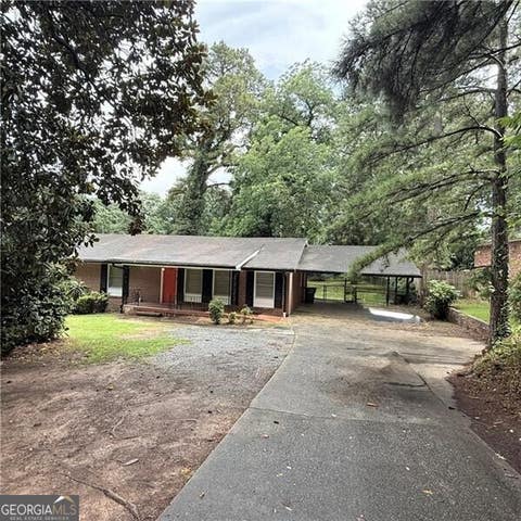 Photo of 3544 Mount Gilead Road SW, Atlanta, GA 30331 (MLS # 10813280)