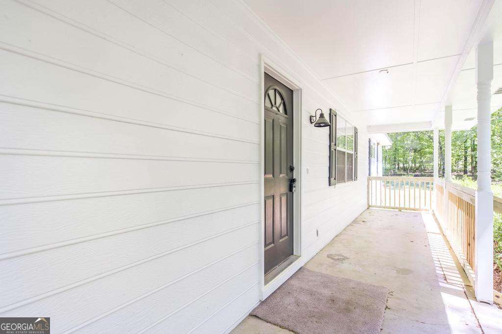 321 Riverbend CT