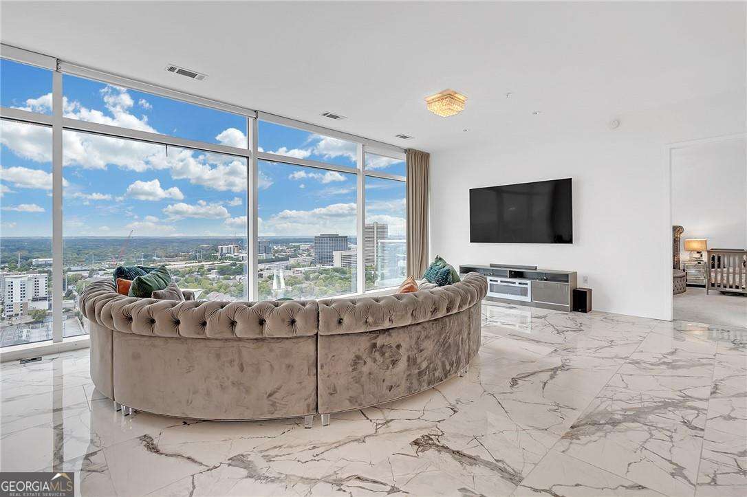 45 Ivan Allen Jr BLVD NW 2604