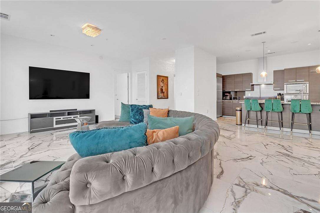 45 Ivan Allen Jr BLVD NW 2604