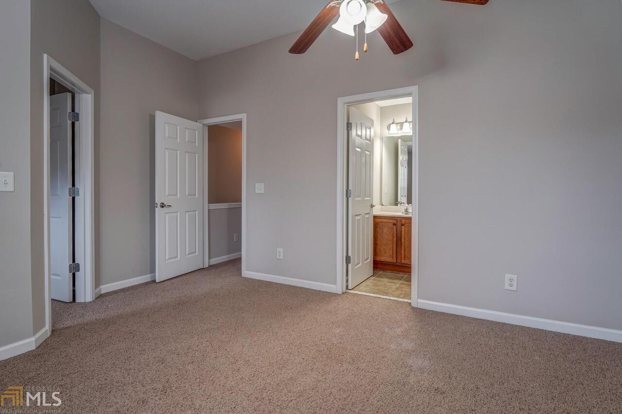 Reserve At Ivy Creek Townhomes - Residential