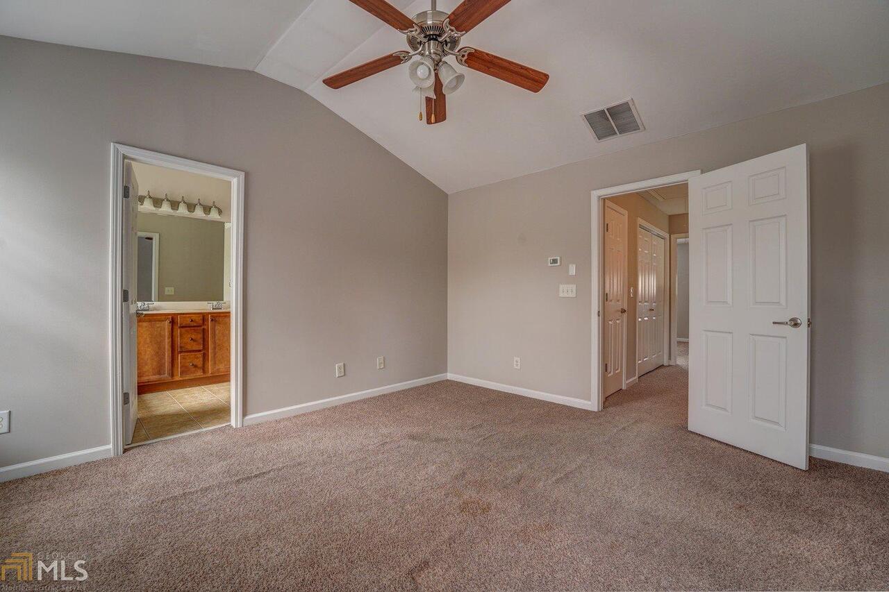 Reserve At Ivy Creek Townhomes - Residential