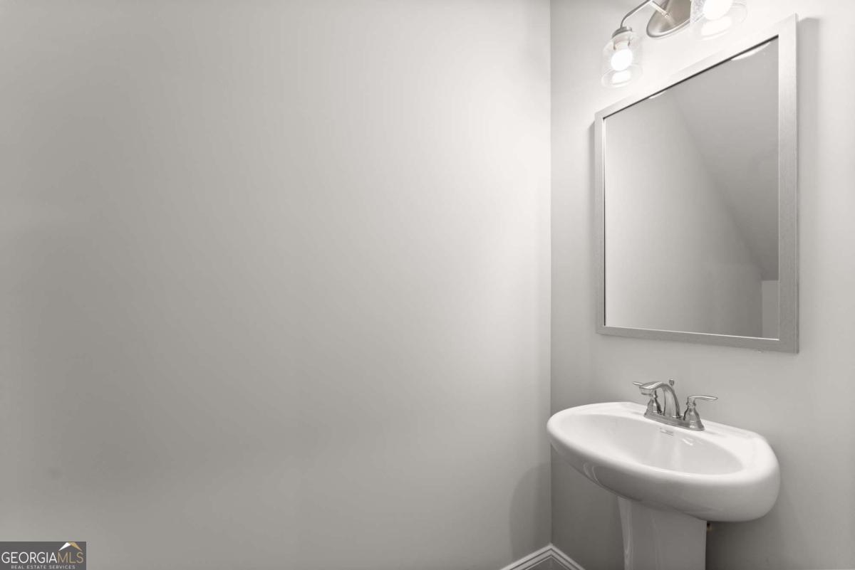 285 Magnolia Villas DR