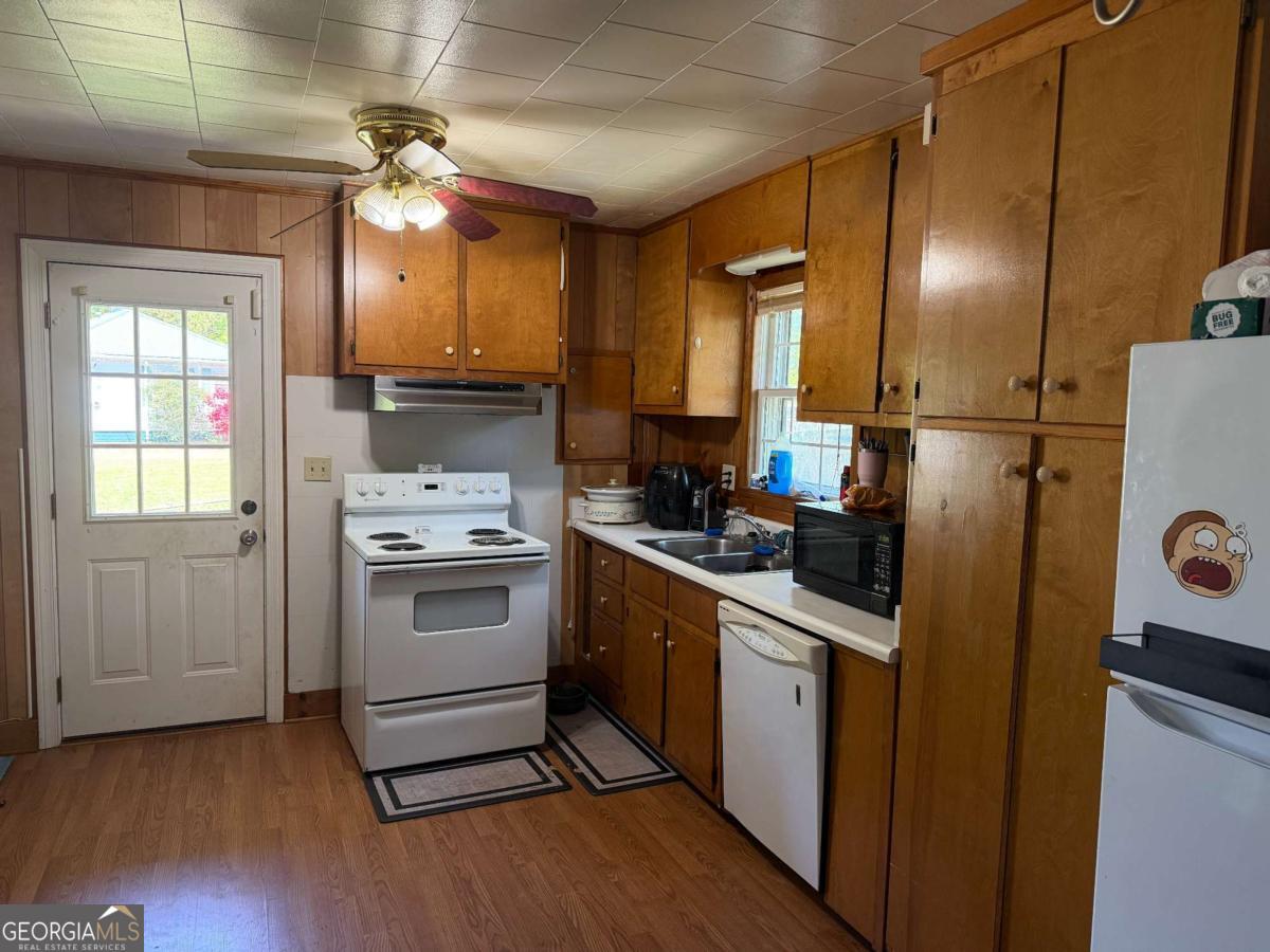 230 Glendale DR