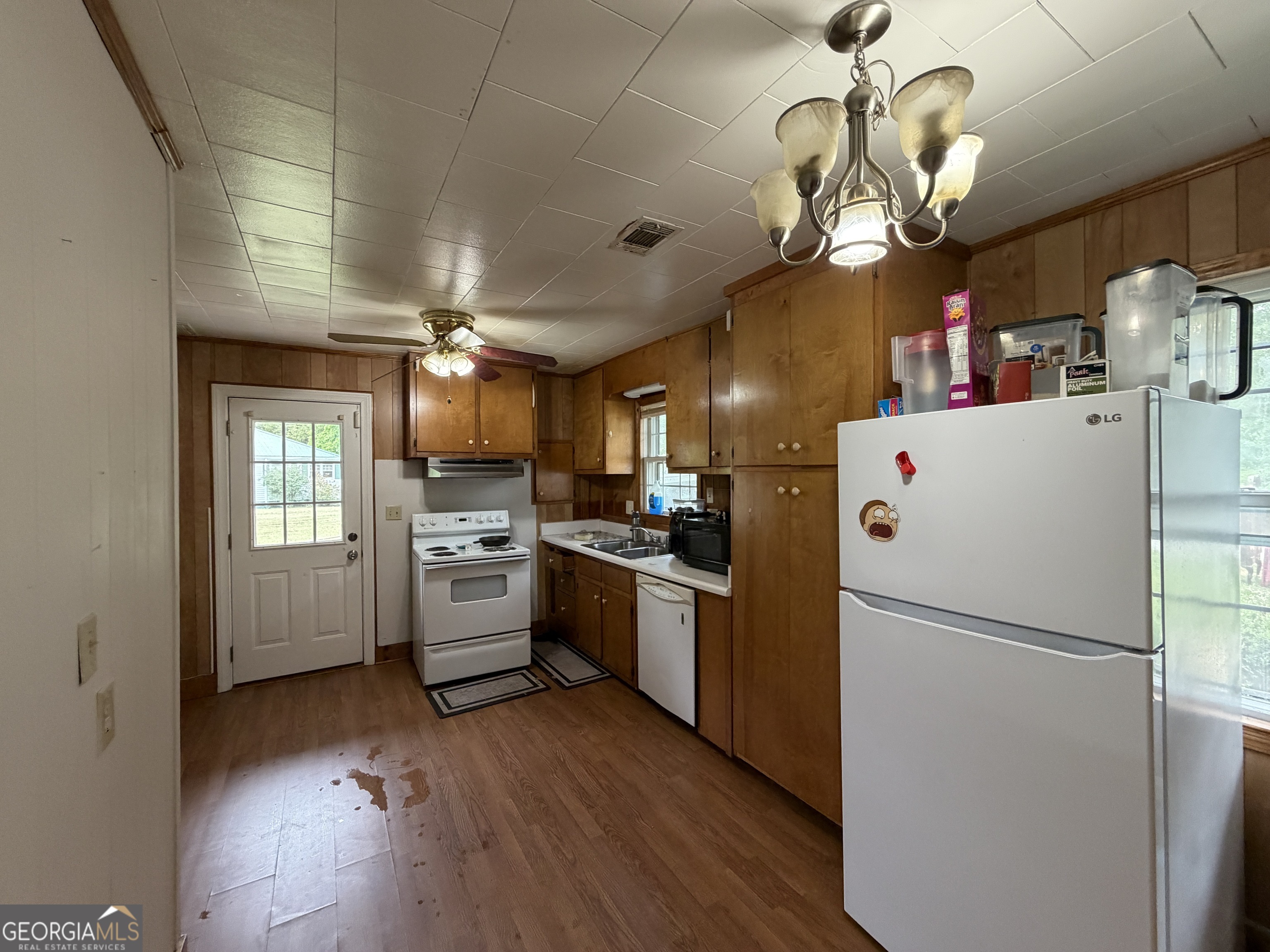 230 Glendale DR