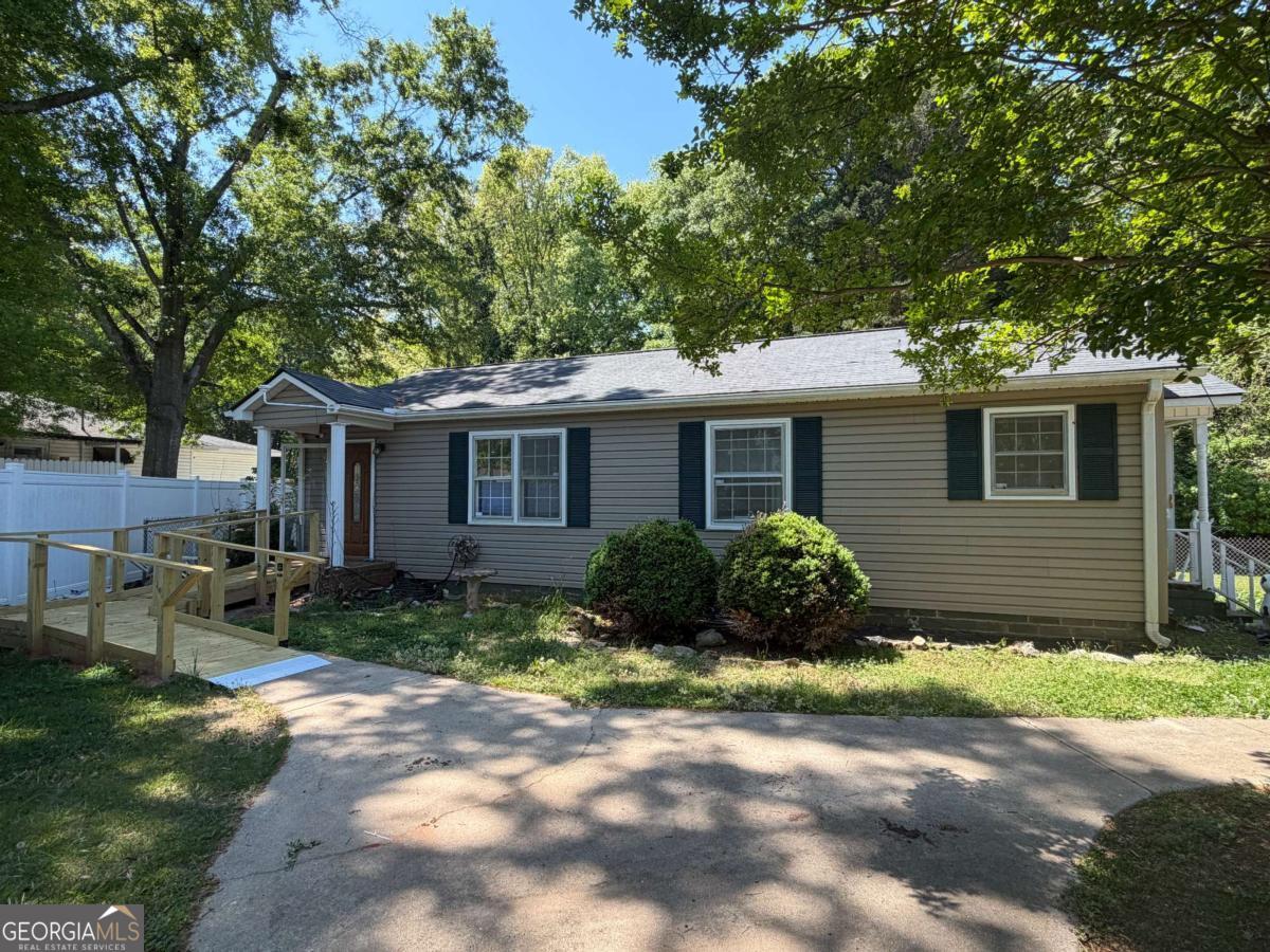 230 Glendale DR