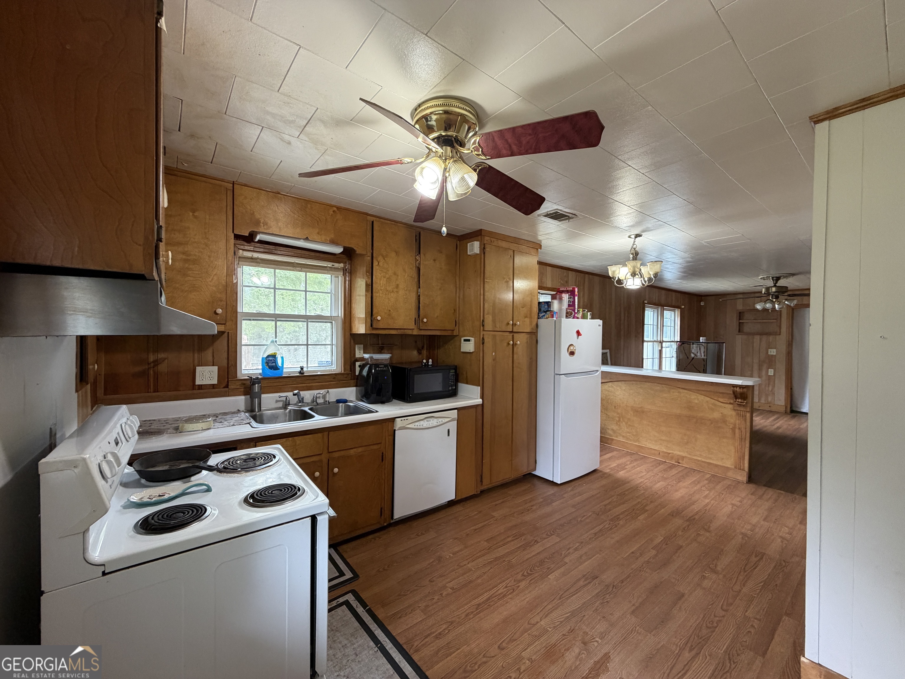 230 Glendale DR