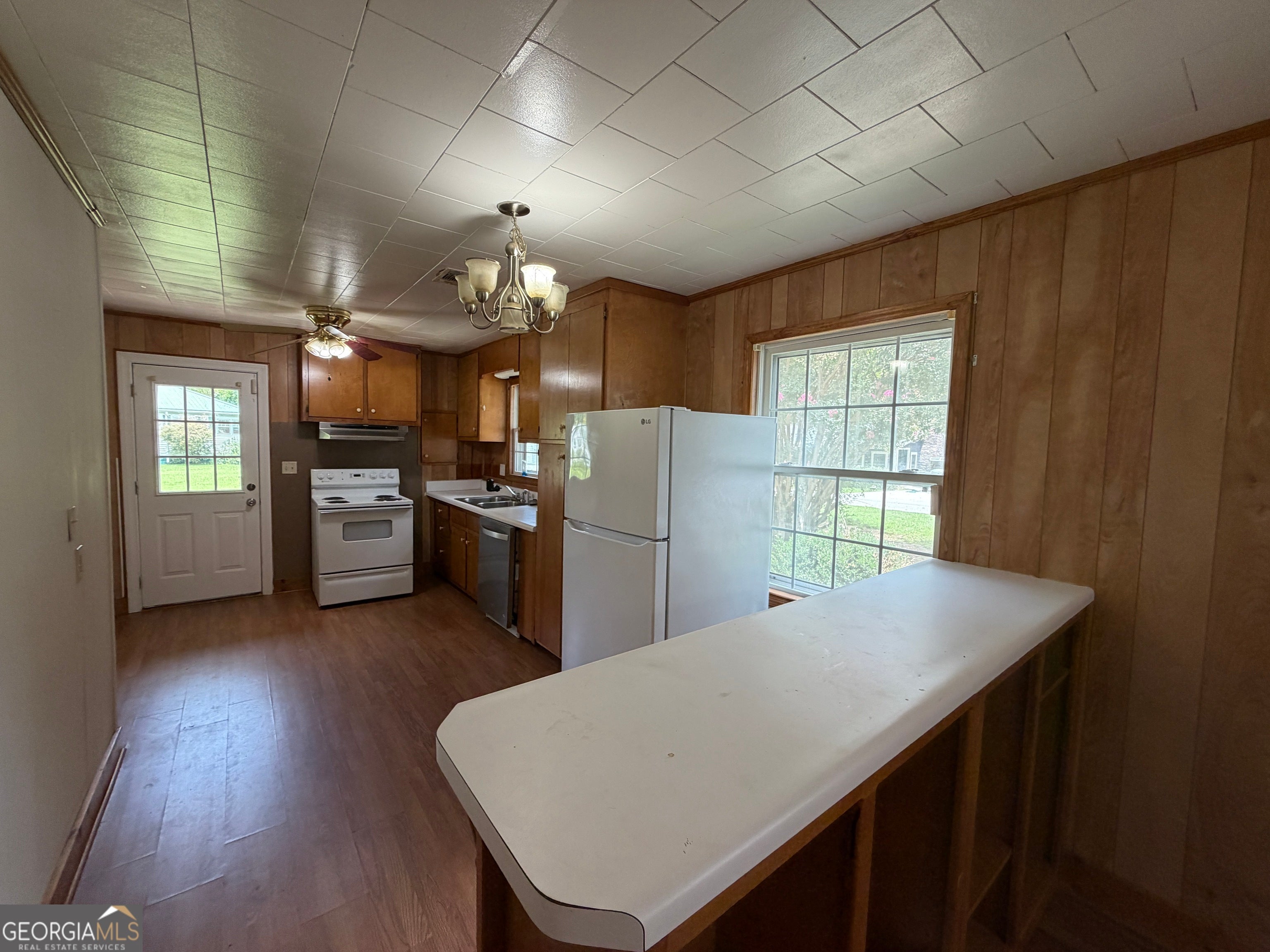 230 Glendale DR