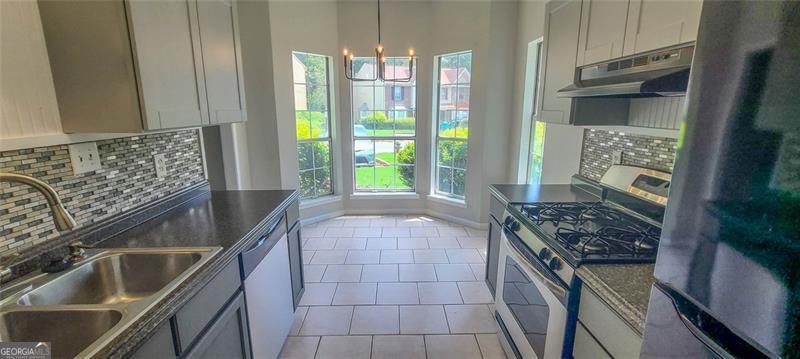 Kennesaw, Georgia 30144, United States, 2 Bedrooms Bedrooms, ,3 BathroomsBathrooms,Residential,Active,185017