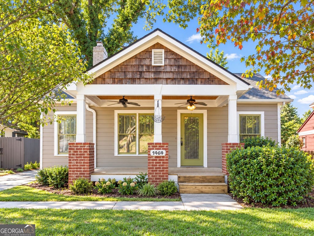 Photo of 1464 Hawthorne Way, East Point, GA 30344 (MLS # 10875433)