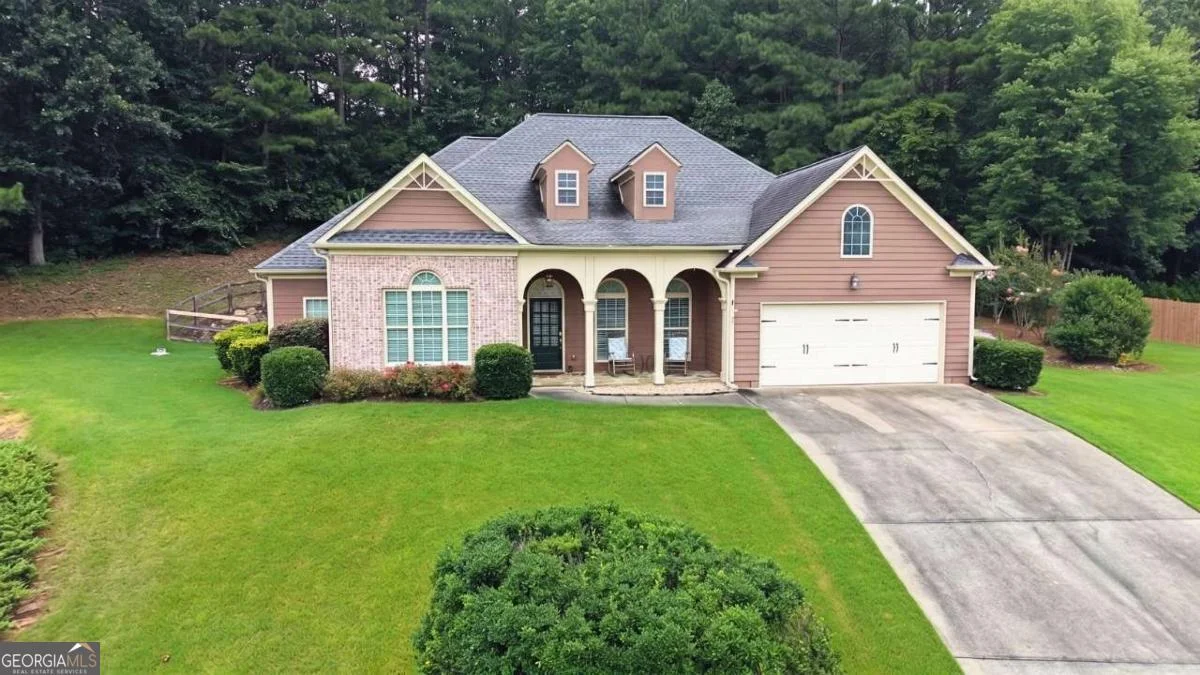 15 Isabella Court NE
