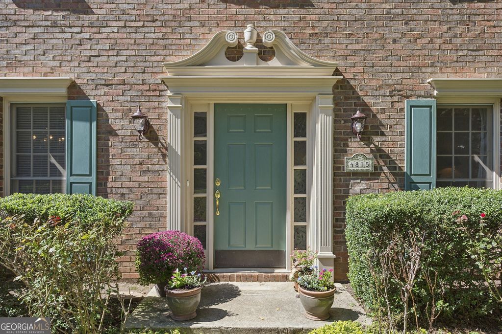 Photo of 4815 Tanners Spring Drive, Alpharetta, GA 30022 (MLS # 10651350)