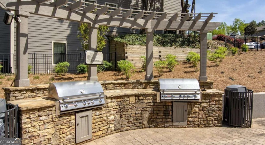Photo of 100 Pinhurst Drive #1236P, Atlanta, GA 30339 (MLS # 10814157)