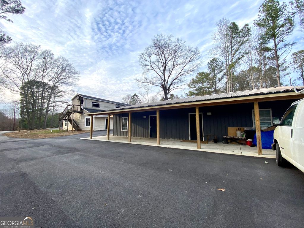Photo of 21 Old Carrollton Rd, Newnan, GA 30263 (MLS # 10689386)