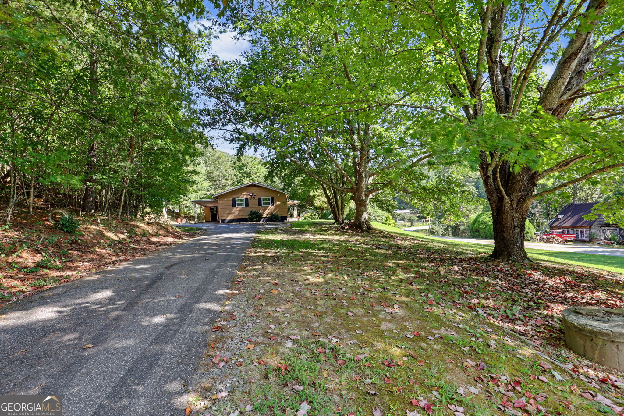 18 Willie Hutson RD