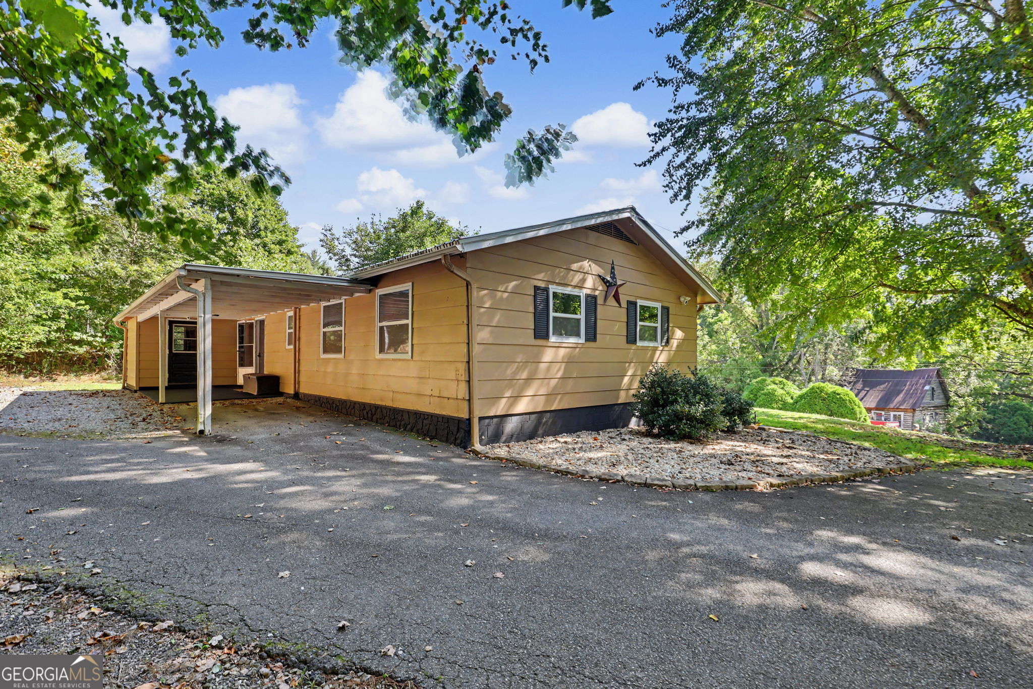 18 Willie Hutson RD