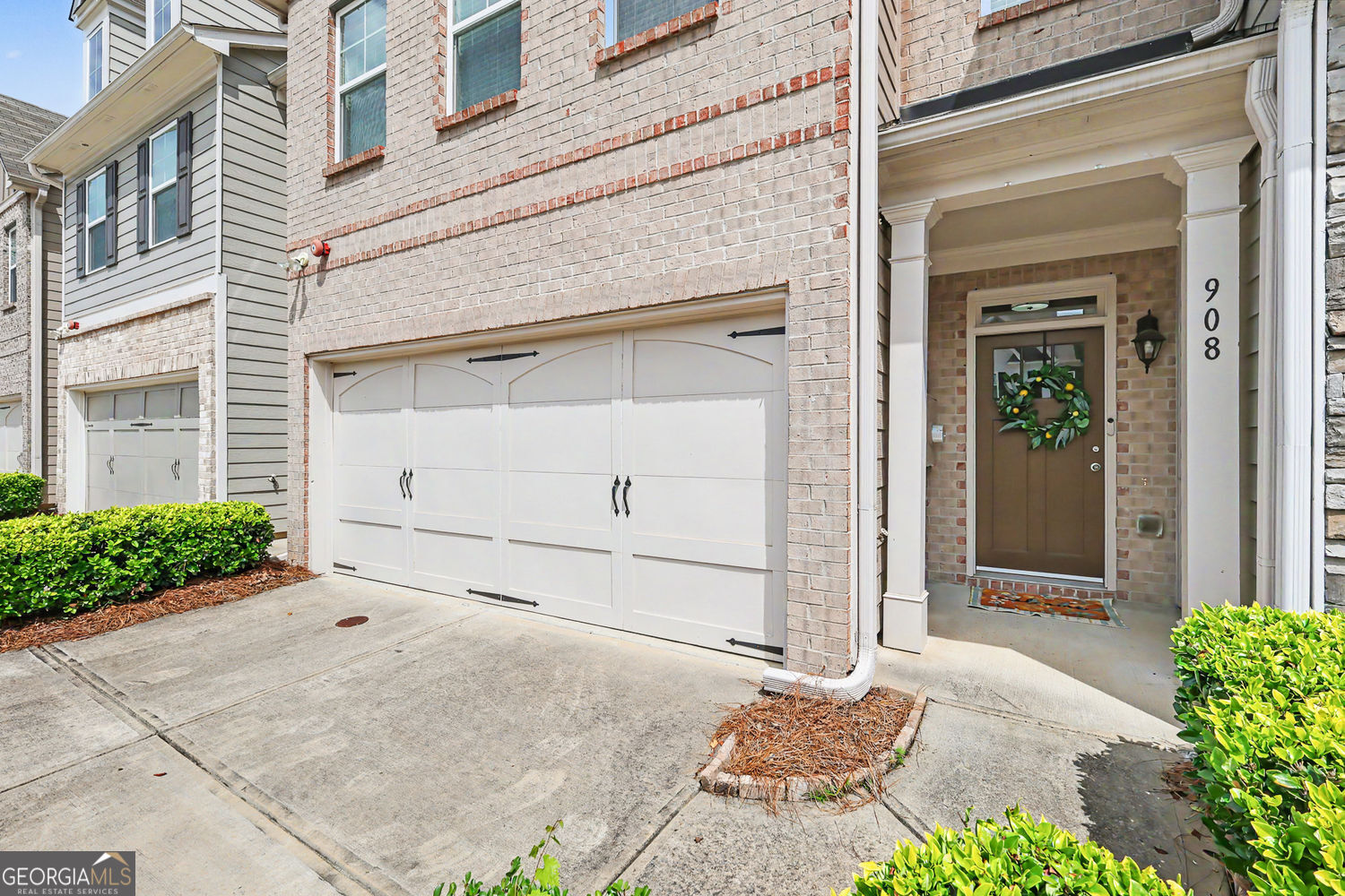 908 Arbor Crowne DR