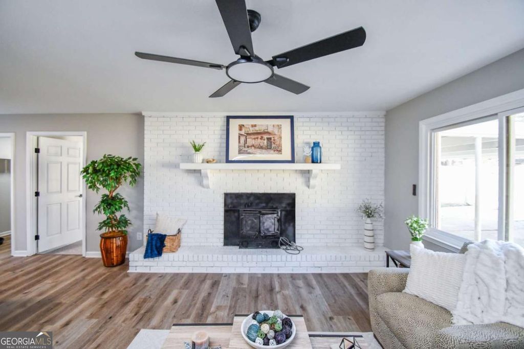 Photo of 35 N Robinson Drive, Carrollton, GA 30117 (MLS # 10658584)