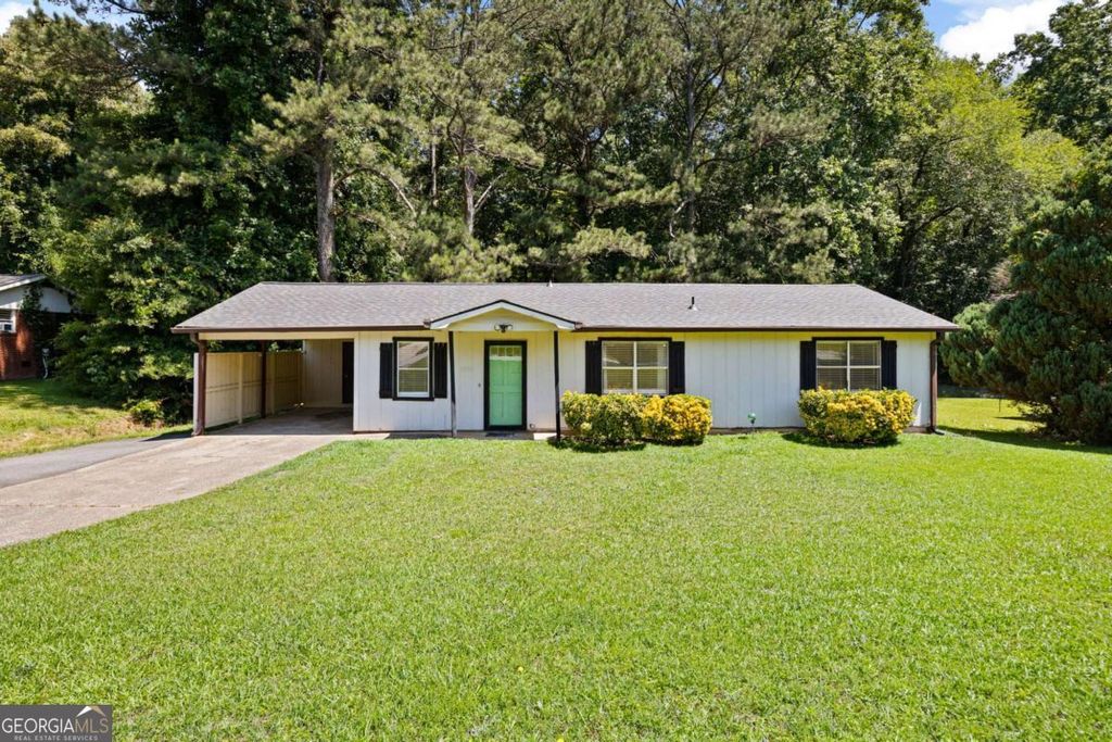 Photo of 3370 Ridgecrest Drive, Powder Springs, GA 30127 (MLS # 10792309)