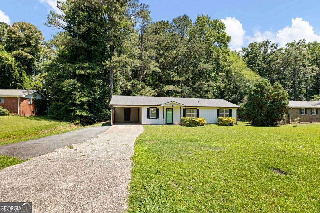Photo of 3370 Ridgecrest Drive, Powder Springs, GA 30127 (MLS # 10792309)