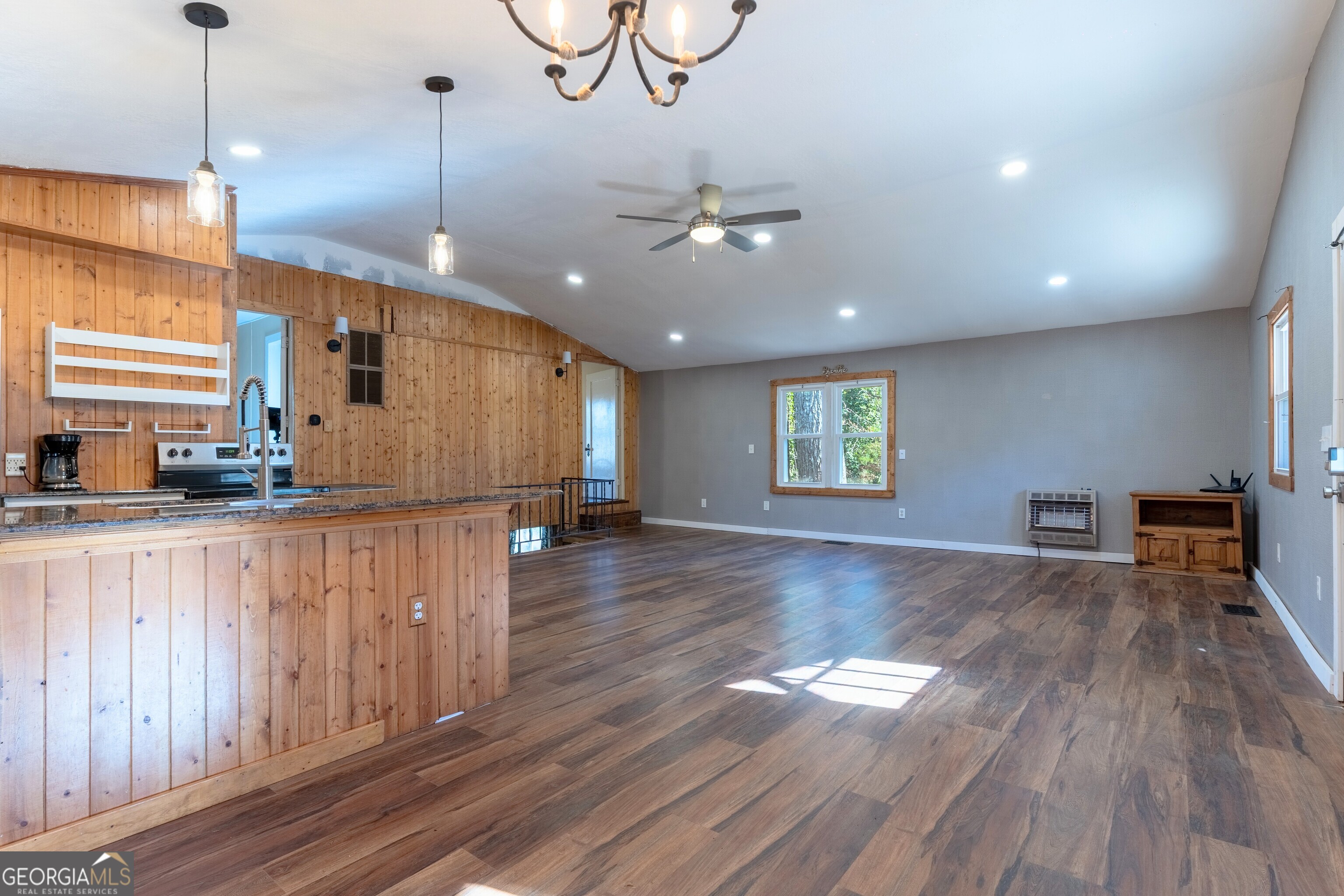 139 Cherokee DR