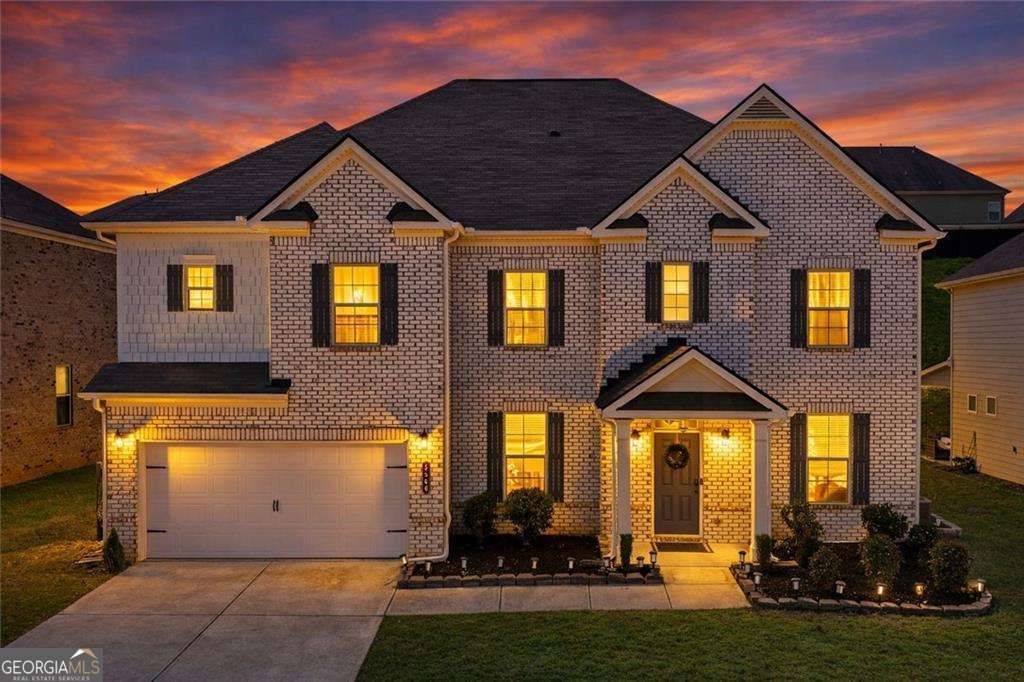 Photo of 5560 Mirror Lake Drive, Cumming, GA 30028 (MLS # 10714084)