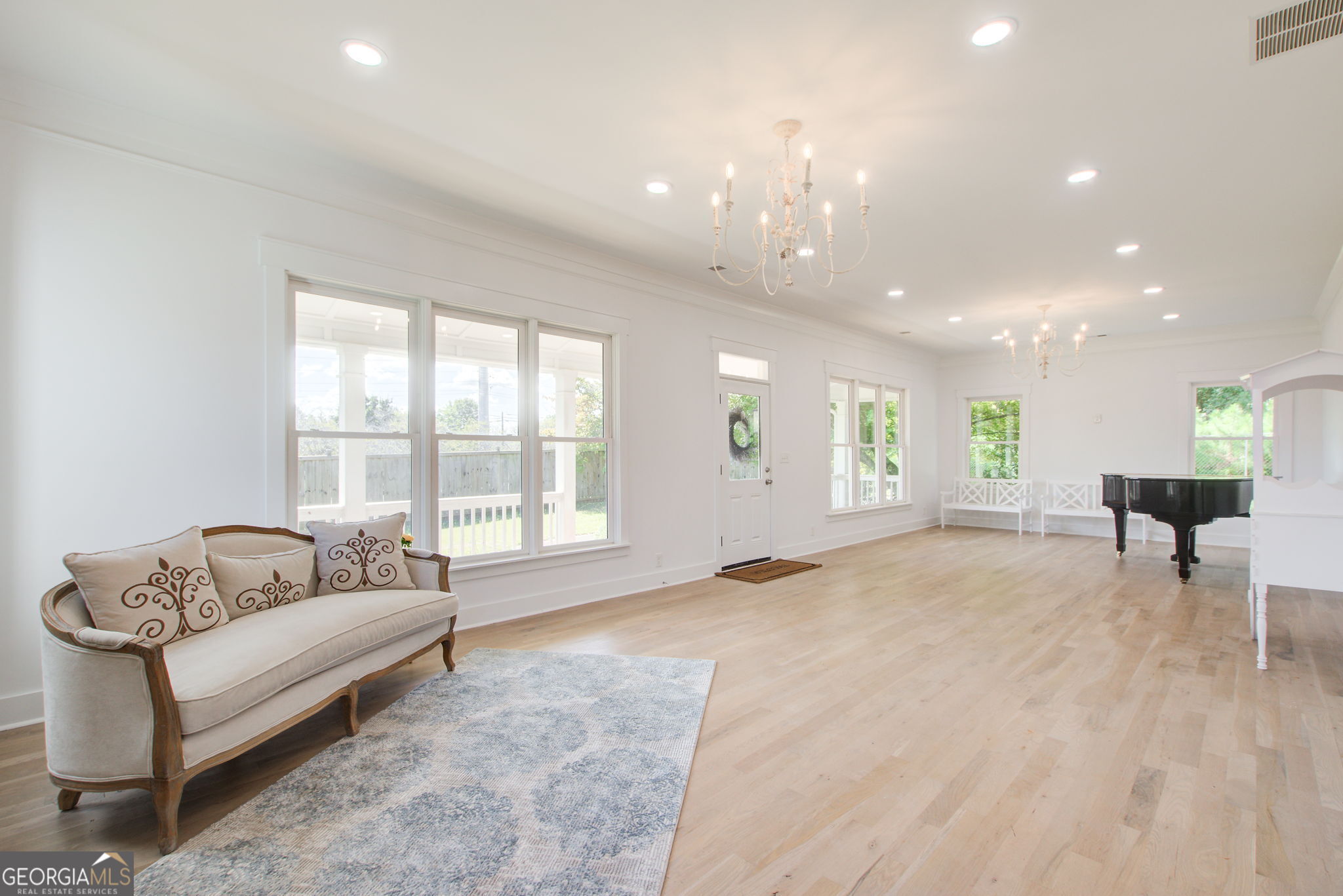 4796 Dallas HWY