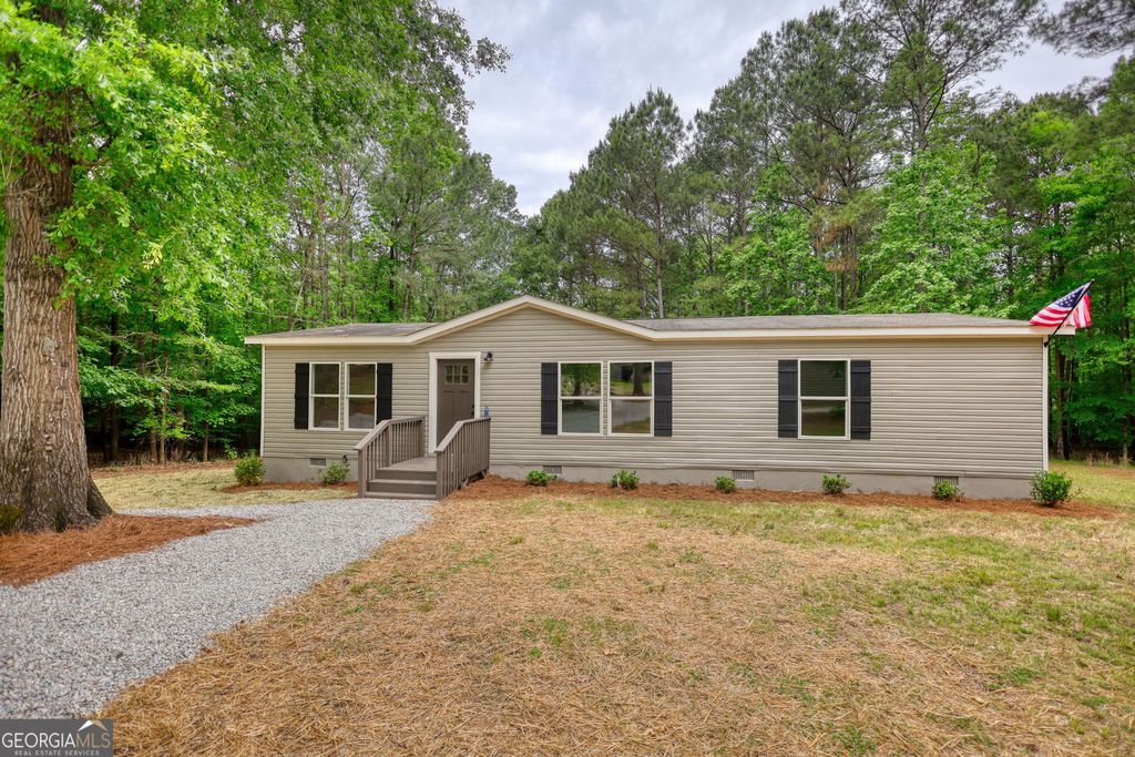 Photo of 2050 Swords Trail, Buckhead, GA 30625 (MLS # 10762326)
