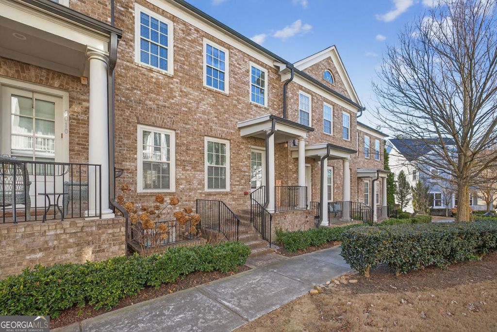 Photo of 7012 Seneca Court, Roswell, GA 30076 (MLS # 10688615)