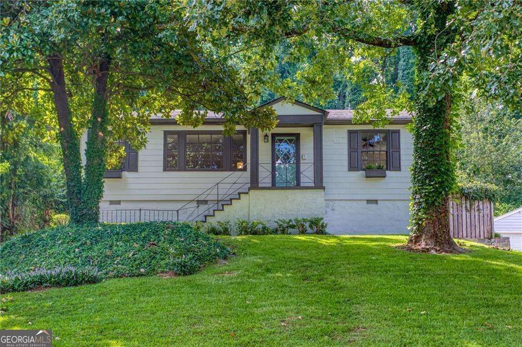 Photo of 2008 Shalimar Drive NE, Atlanta, GA 30345 (MLS # 10652295)