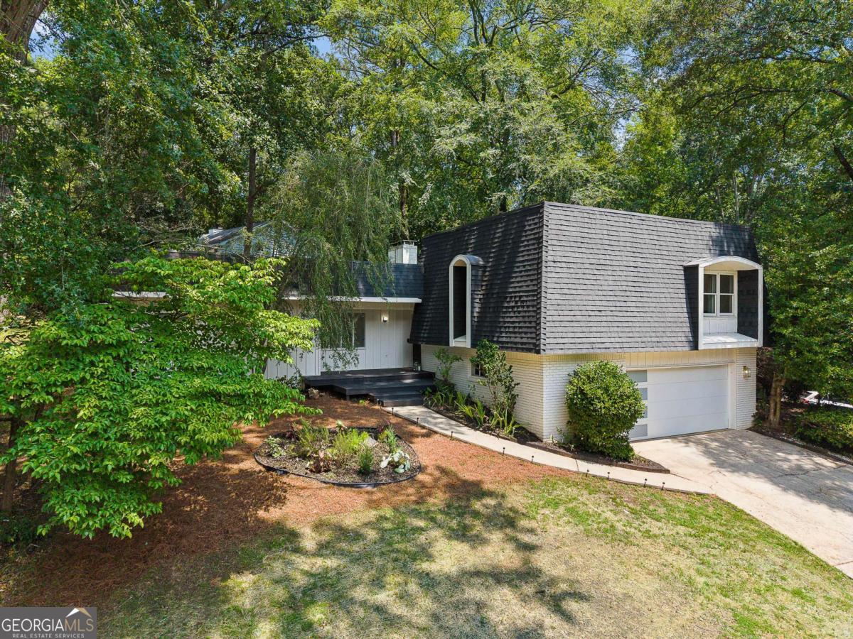 700 Cedar Knoll DR