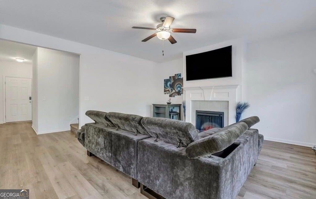 Photo of 538 Brightleaf Circle, Hinesville, GA 31313 (MLS # 10837785)