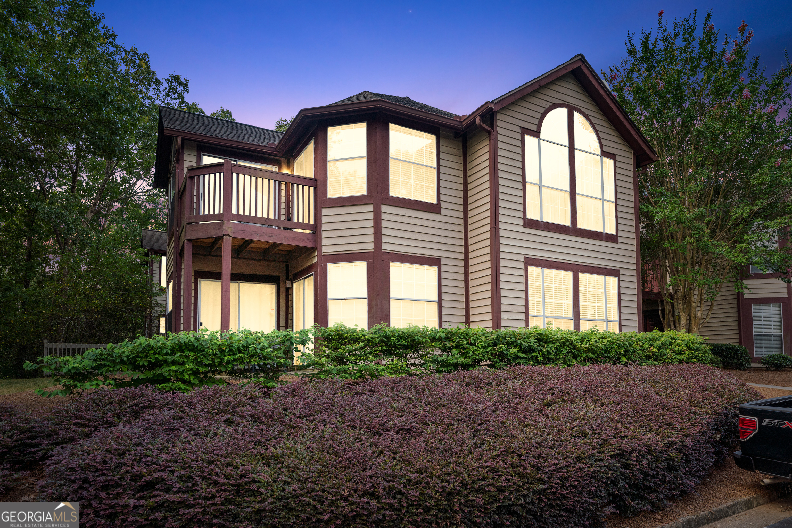 1320 Red Deer WAY